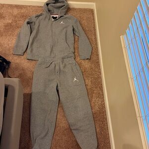 Nike air Jordon Gray Hoodie and Sweatpants
